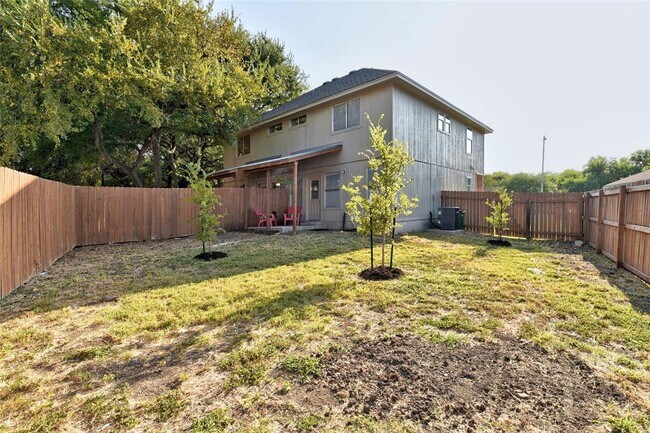 Building Photo - 9716 Sugar Hill Dr