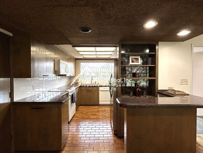 Building Photo - Charming 3 bedroom 2 bathroom House!