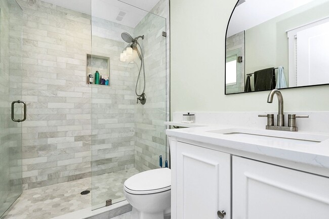 Building Photo - Fully Updated & Furnished Gem in the Heart of Starmount!