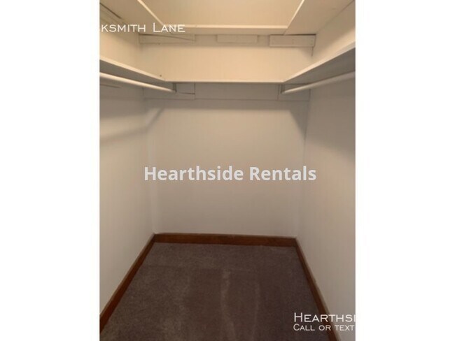 Building Photo - 1572 Blacksmith Ln