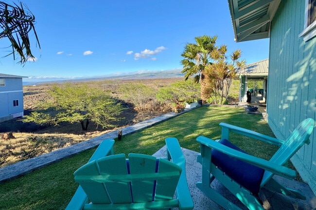 Building Photo - Furnished 3Bed/2Bath Turnkey with Scenic Views and Included Amenities.