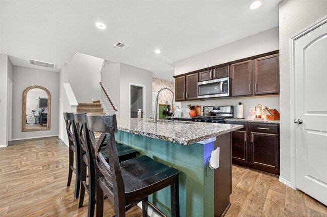 Building Photo - 14601 Blackbrush Mnr