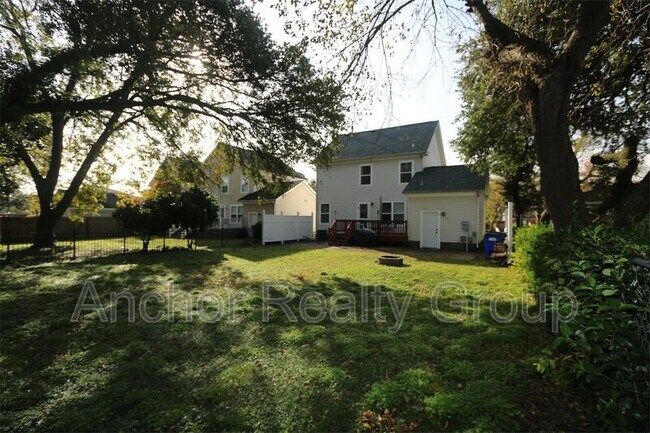 Building Photo - 1618 Kingston Ave