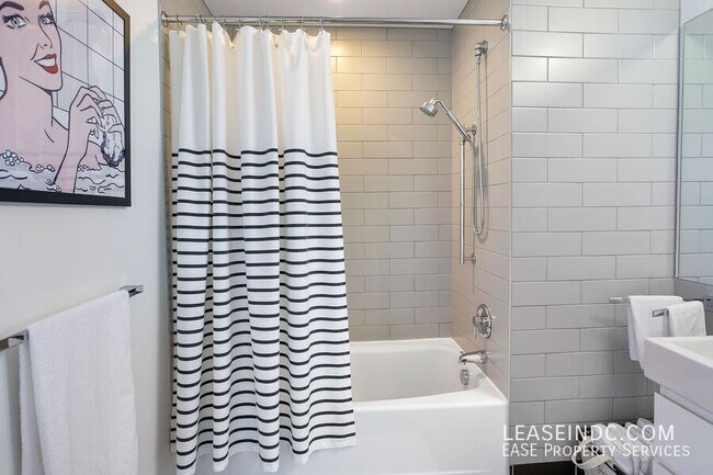 Building Photo - 2030 8th St NW