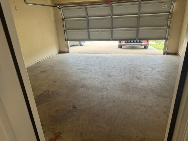 Building Photo - 11132 NW 5th Terrace