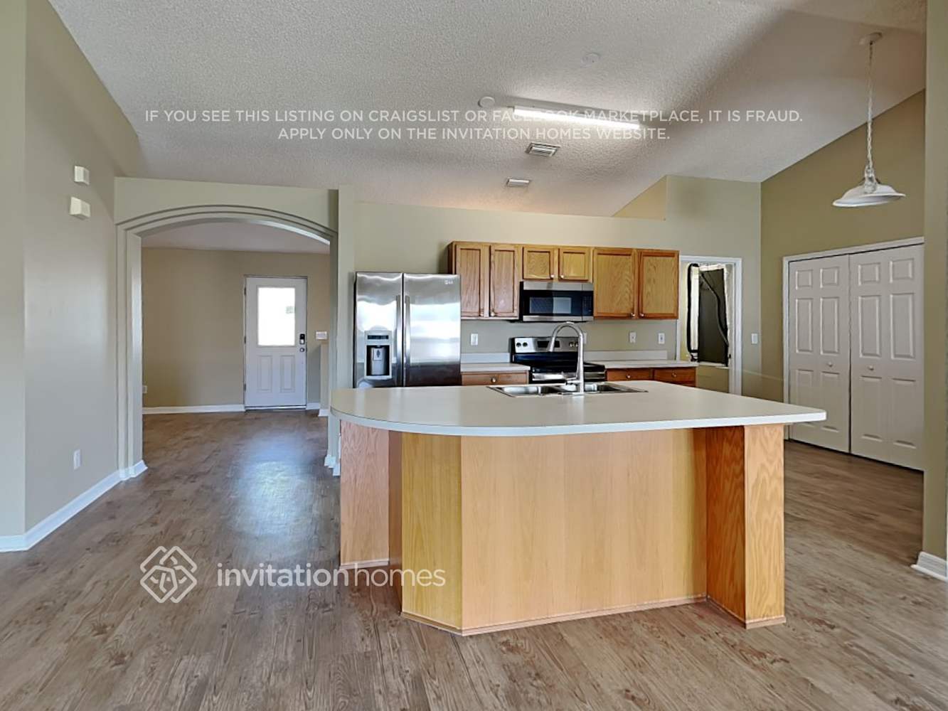 Building Photo - 1712 Laramie Cir