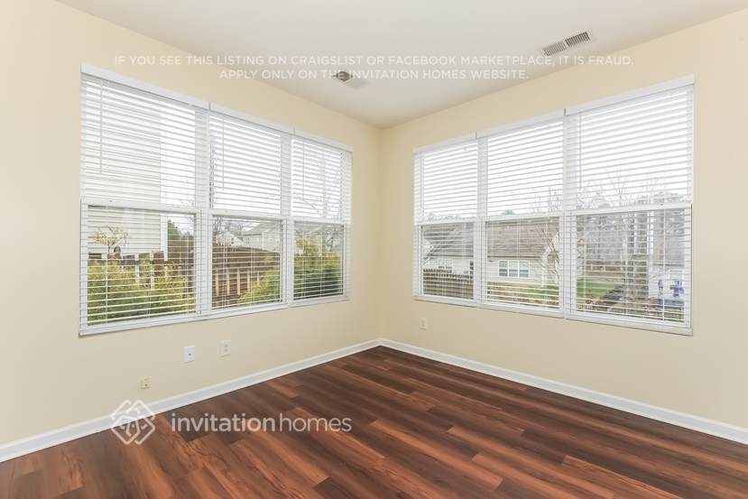 Building Photo - 14712 Castletown House Dr