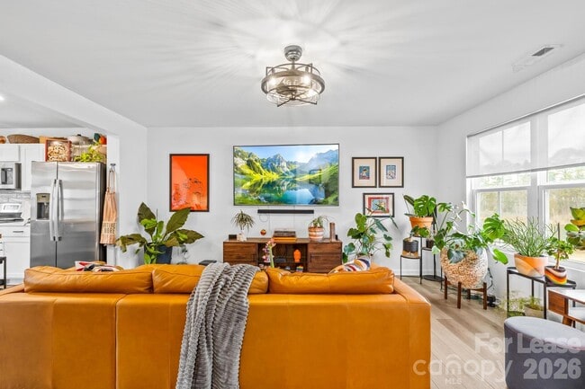 Building Photo - 6312 Cutwater Cir