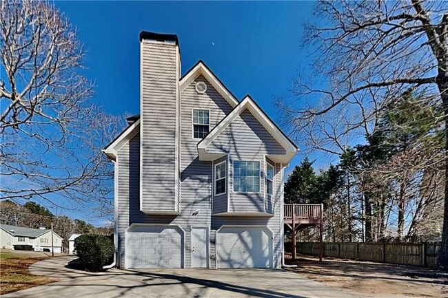 Building Photo - 11 Emerald Ct