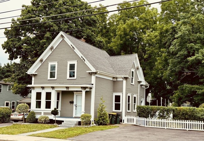 Building Photo - 163 W Central St