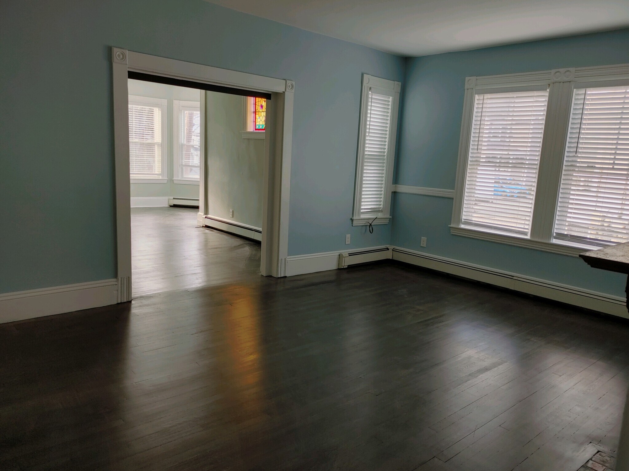 Building Photo - 342 Crescent St