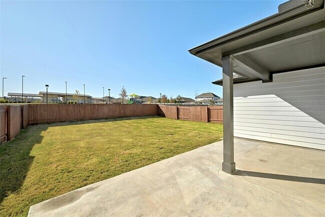 Building Photo - 6411 Velvet Leaf Ln