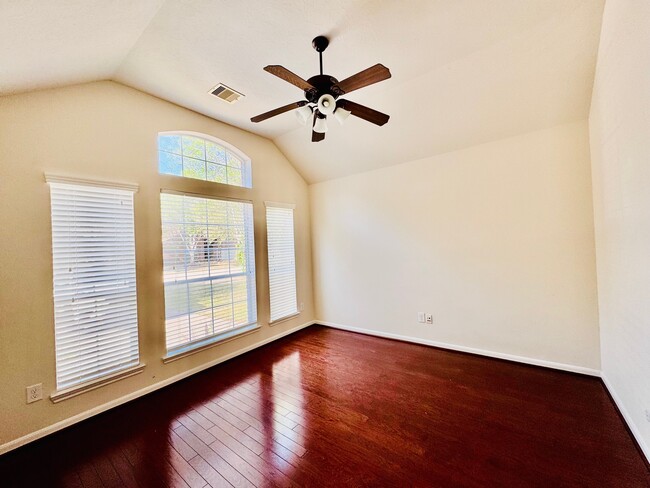 Building Photo - 26123 Ginger Gables Ln