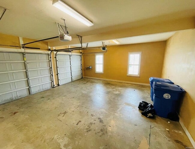 Building Photo - 200 High Pt Rdg