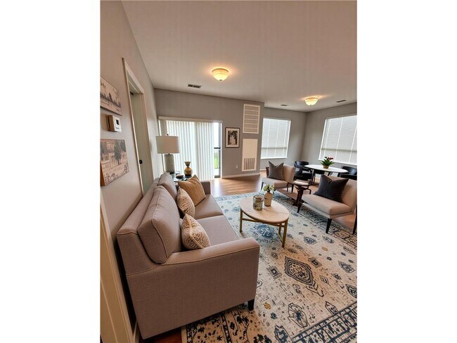 Building Photo - 1901 Pirate Dr