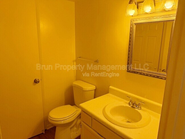 Building Photo - 505 Cross Creek Rd