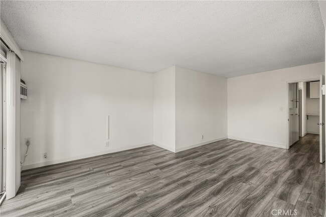 Building Photo - 16862 12th St