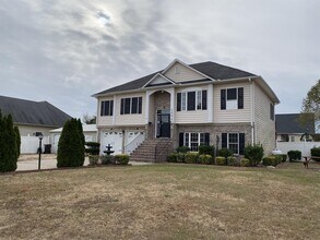 Building Photo - 109 Canyon Ct