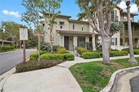 Building Photo - 82 Stepping Stone