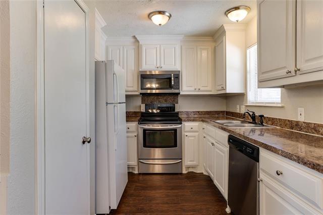 Building Photo - 315 Memory Ln