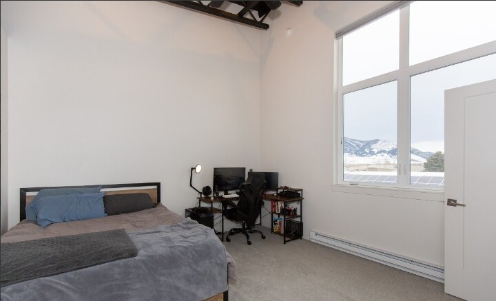 Building Photo - 611 Nikles Dr