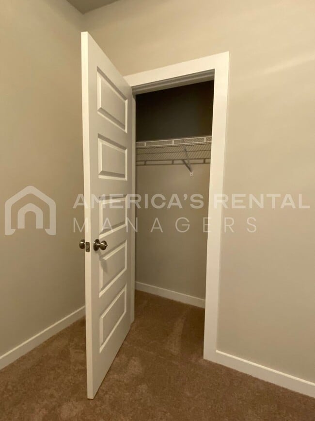 Building Photo - Home for Rent in Thorsby! Available to View Now!