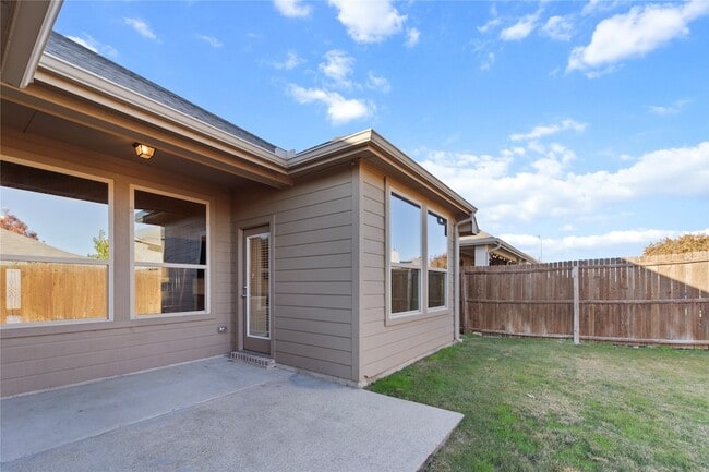 Building Photo - 1809 Whistler Dr