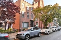 Building Photo - Large Single-Family Home on Boas St.