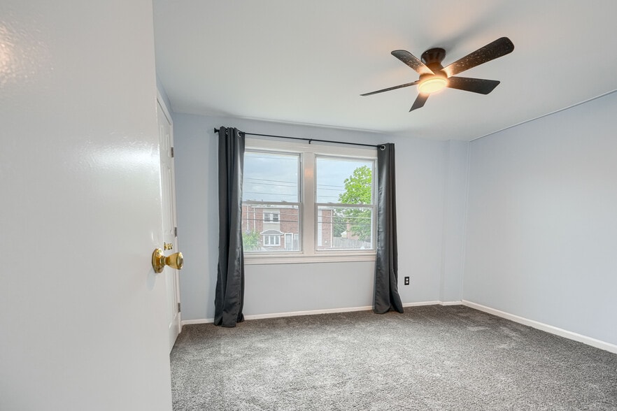 Building Photo - 7906 Wynbrook Rd
