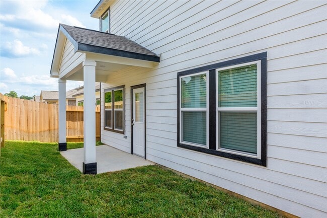 Building Photo - 8626 Blueberry Ash St