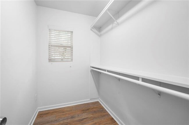 Building Photo - 2071 Nettie Ct