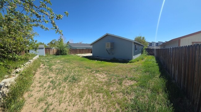 Building Photo - Pet-Friendly 3BR Home in Carson City with Yard & Modern Updates