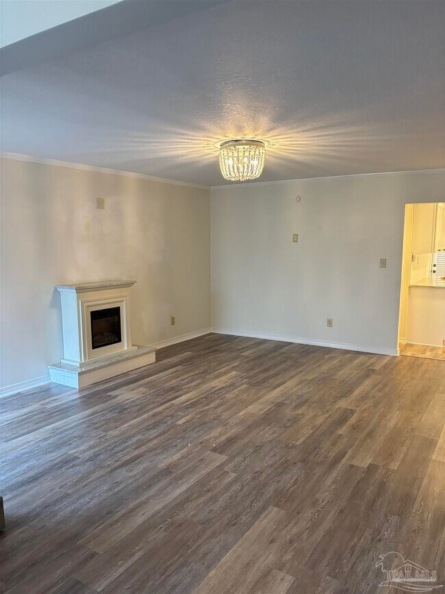 Building Photo - 4712 Huron Dr