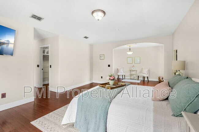 Building Photo - 555 Carey Way