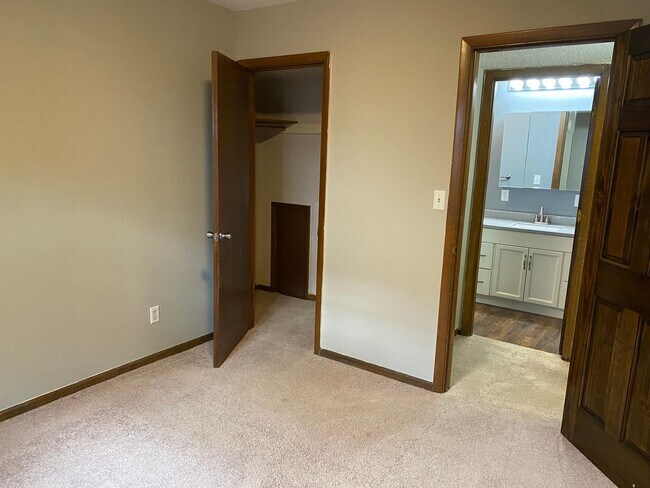 Primary Photo - 2BR/1BA East Campus - Short Distance to Ca...