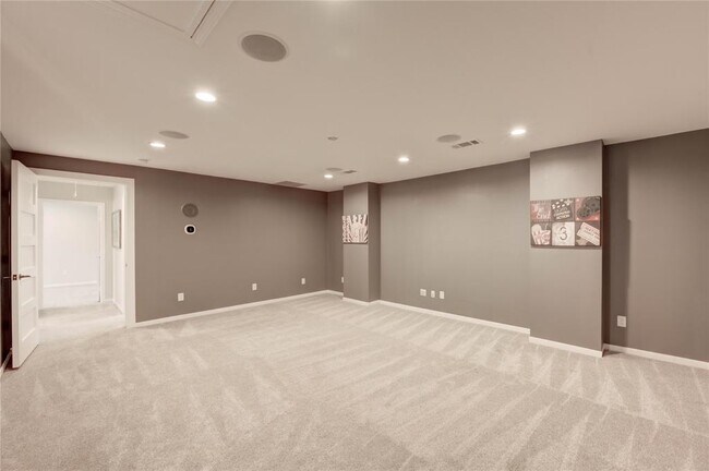 Building Photo - 1802 Cobblestone Ct