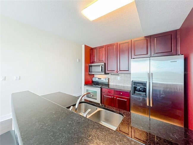 Building Photo - 101 S Eola Dr