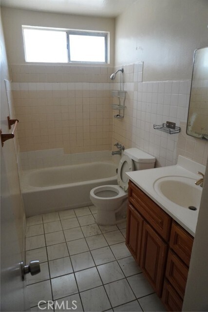 Building Photo - 3509 Marmion Way