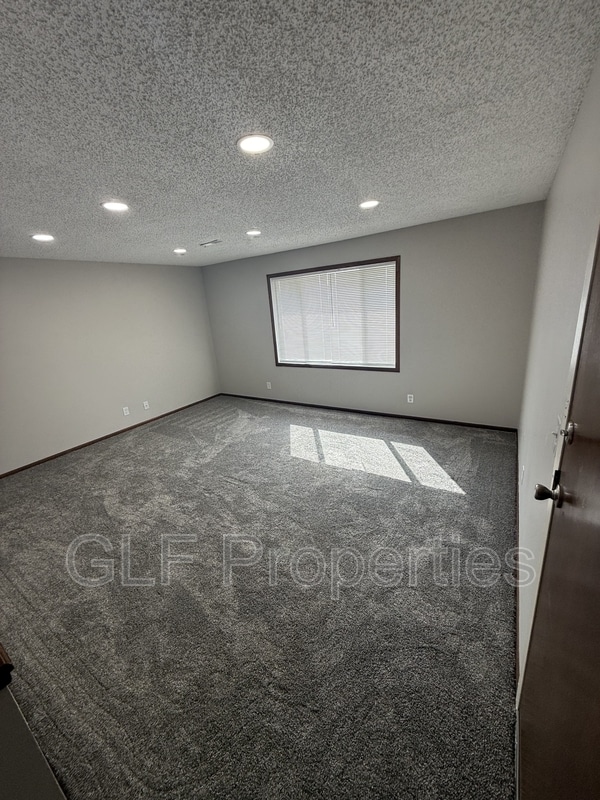 Building Photo - 46 Bradford St