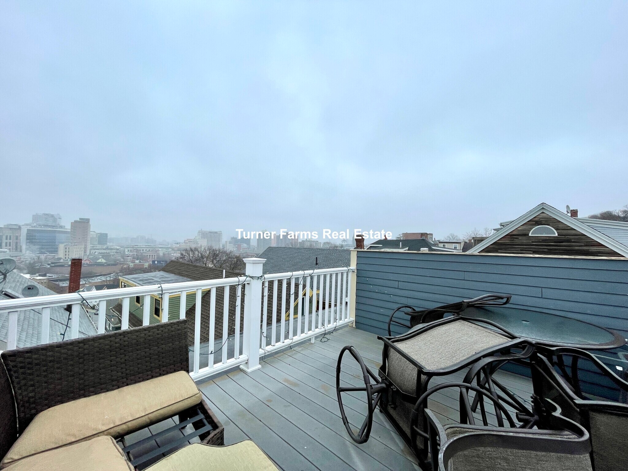 Building Photo - 15 Eldora St