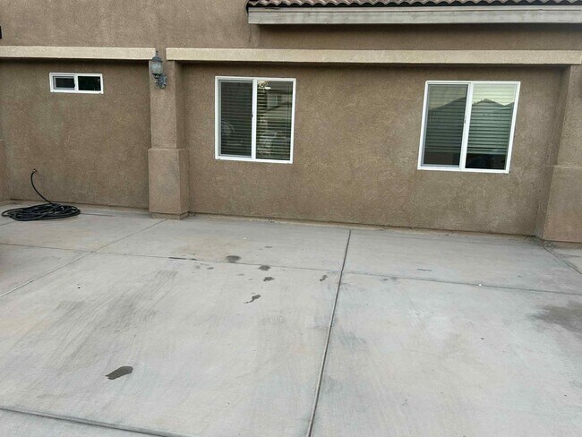 Building Photo - Luis A Ceballos