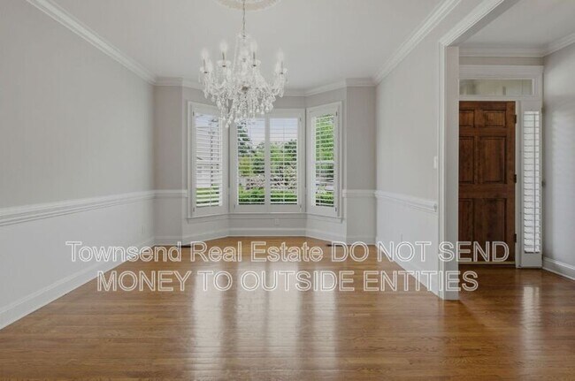 Building Photo - 200 Litchfield Pl