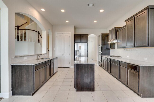 Building Photo - 845 Richardson Ln