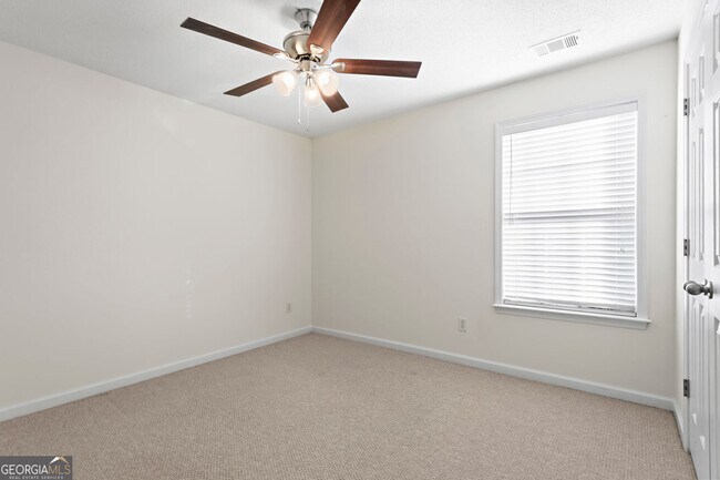 Building Photo - 110 Quarrington Ct