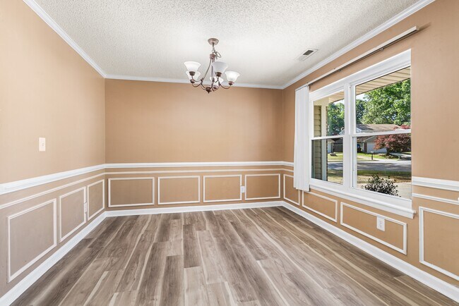 Building Photo - 1724 Placid Ct