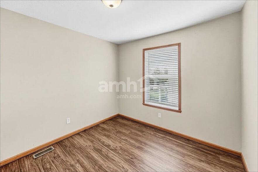 Building Photo - 6715 Legacy Pointe Ct