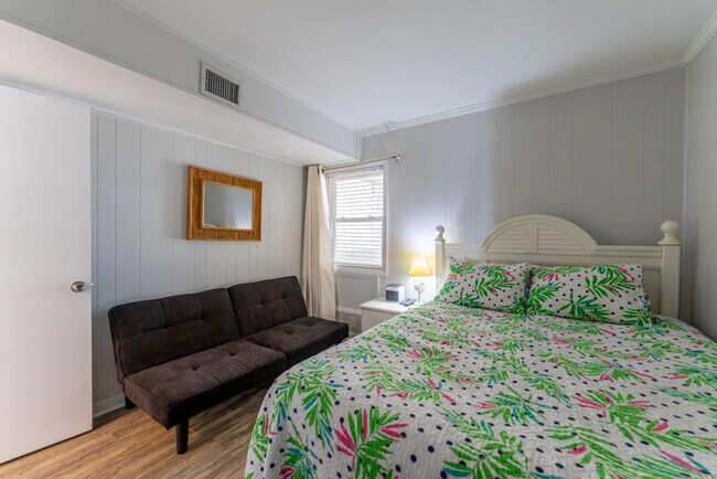 Building Photo - 3901 S Ocean Blvd