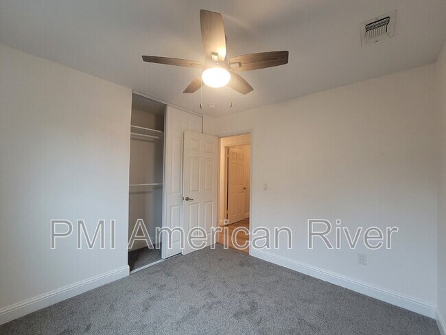 Building Photo - 4475 Silverton Way