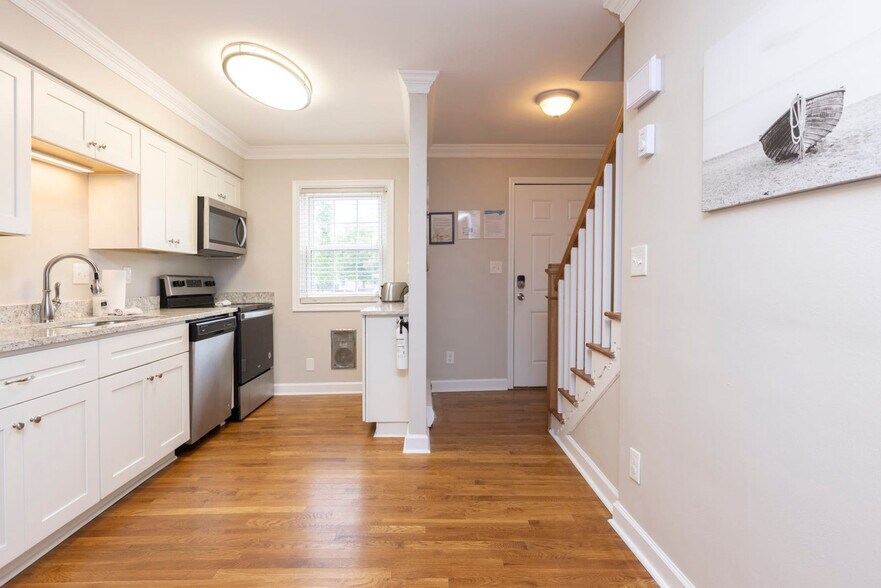 Building Photo - 209A 83rd St