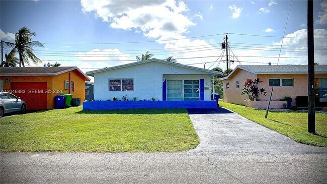 Building Photo - 6810 NW 28th St